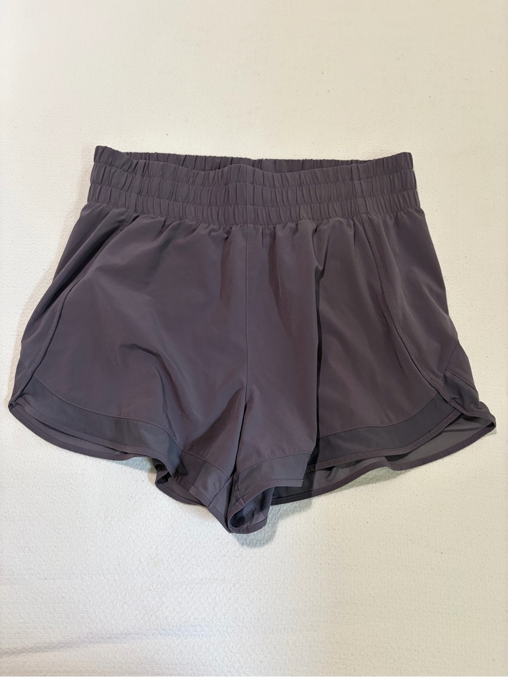 Athleta High Waist Mesh Race Runner shorts. Size Medium, Dusty Purple